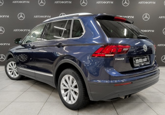 Подержанный автомобиль Volkswagen Tiguan 2017 года (7 фото)
