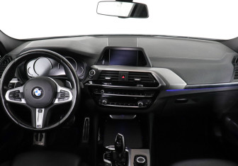 Подержанный автомобиль BMW X4 2019 года (11 фото)
