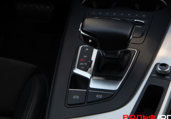 Подержанный автомобиль Audi A5 Liftback 2018 года (20 фото)