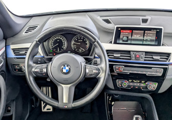 Подержанный автомобиль BMW X1 2022 года (21 фото)