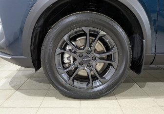 Подержанный автомобиль Haval F7 2025 года (18 фото)