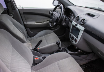 Подержанный автомобиль Chevrolet Lacetti Hatchback 2008 года (9 фото)