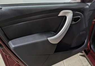 Подержанный автомобиль LADA (ВАЗ) Largus Wagon 2014 года (18 фото)