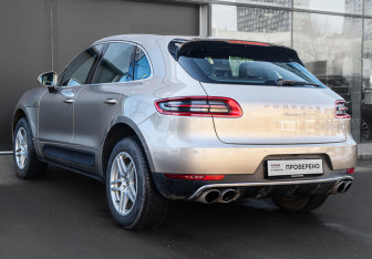 Подержанный автомобиль Porsche Macan 2014 года (6 фото)