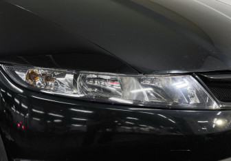 Подержанный автомобиль Honda Civic Hatchback 2008 года (16 фото)