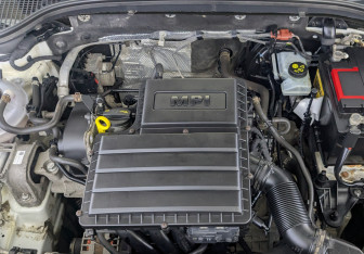 Подержанный автомобиль Skoda Octavia Liftback 2018 года (9 фото)