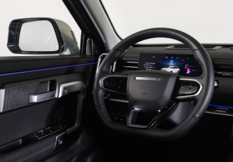 Подержанный автомобиль Jaecoo J7 2024 года (13 фото)