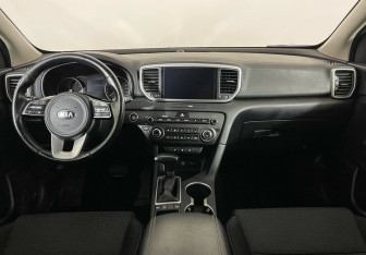 Подержанный автомобиль Kia Sportage 2021 года (8 фото)