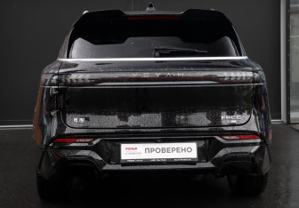 Подержанный автомобиль Voyah Free 2023 года (6 фото)