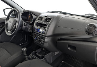 Подержанный автомобиль LADA (ВАЗ) Granta Sedan 2023 года (13 фото)