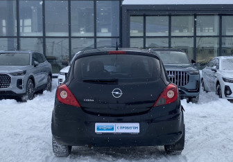 Подержанный автомобиль Opel Corsa 2008 года (6 фото)
