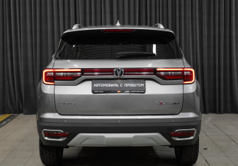 Подержанный автомобиль Changan CS35PLUS 2020 года (5 фото)