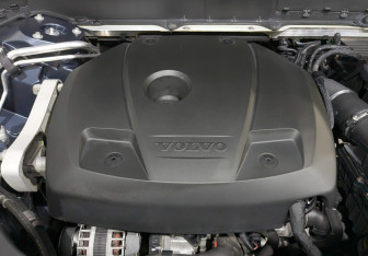 Подержанный автомобиль Volvo XC90 2018 года (9 фото)