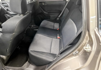 Подержанный автомобиль Subaru Forester Suv 2017 года (12 фото)
