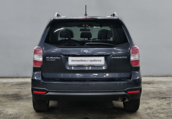Подержанный автомобиль Subaru Forester Suv 2013 года (6 фото)