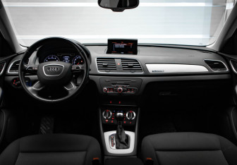 Подержанный автомобиль Audi Q3 2013 года (8 фото)