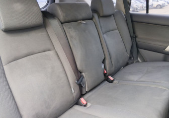 Подержанный автомобиль Toyota Land Cruiser Prado 2012 года (11 фото)