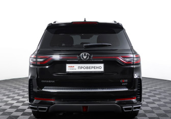Подержанный автомобиль Changan CS95 2023 года (6 фото)