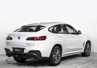 Подержанный автомобиль BMW X4 2019 года (5 фото)