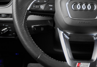 Подержанный автомобиль Audi Q7 2019 года (15 фото)