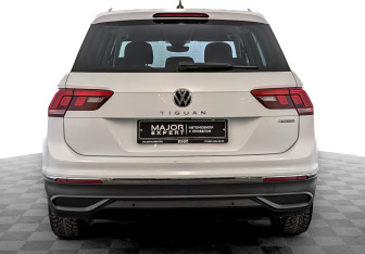 Подержанный автомобиль Volkswagen Tiguan 2021 года (6 фото)