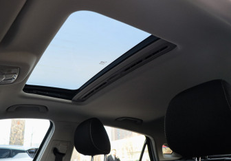 Подержанный автомобиль FAW Bestune B70 2023 года (13 фото)