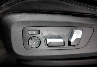 Подержанный автомобиль BMW X7 2020 года (21 фото)