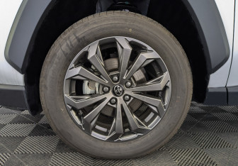 Новый Toyota RAV4 2025 (7 фото)