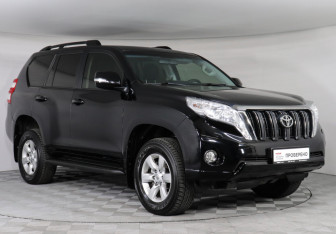 Подержанный автомобиль Toyota Land Cruiser Prado 2016 года (3 фото)