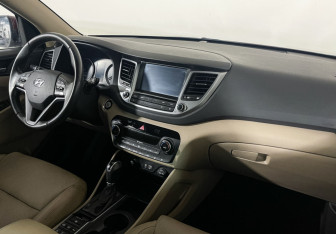 Подержанный автомобиль Hyundai Tucson 2016 года (9 фото)