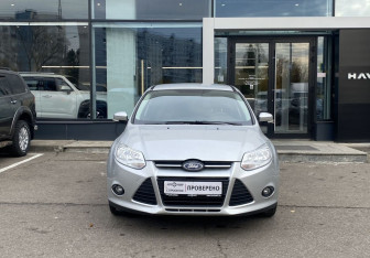 Подержанный автомобиль Ford Focus Wagon 2013 года (2 фото)