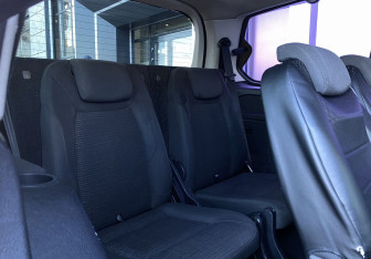 Подержанный автомобиль Ford Galaxy 2012 года (23 фото)