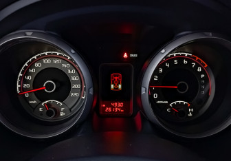 Подержанный автомобиль Mitsubishi Pajero 2019 года (16 фото)