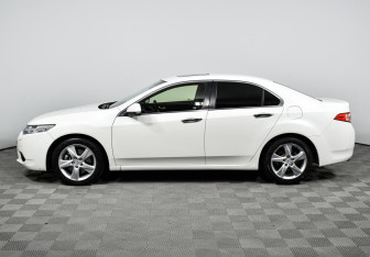 Подержанный автомобиль Honda Accord Sedan 2012 года (3 фото)