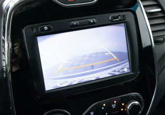 Подержанный автомобиль Renault Kaptur 2016 года (10 фото)