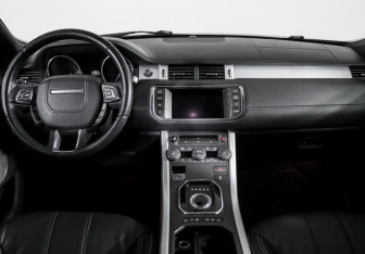 Подержанный автомобиль Land Rover Range Rover Evoque 2014 года (12 фото)