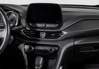 Подержанный автомобиль Chevrolet Orlando 2019 года (13 фото)