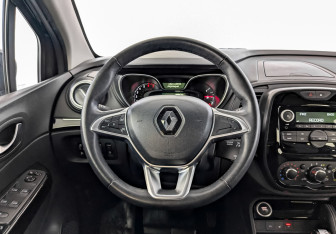 Подержанный автомобиль Renault Kaptur 2021 года (21 фото)