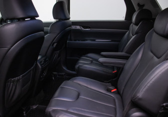 Подержанный автомобиль Hyundai Palisade 2022 года (11 фото)