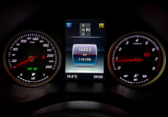 Подержанный автомобиль Mercedes-Benz GLC Coupe 2017 года (13 фото)