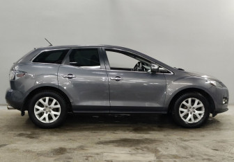 Подержанный автомобиль Mazda CX-7 2008 года (4 фото)