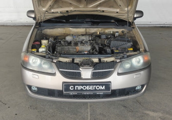 Подержанный автомобиль Nissan Almera Sedan 2006 года (16 фото)