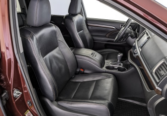 Подержанный автомобиль Toyota Highlander 2014 года (24 фото)