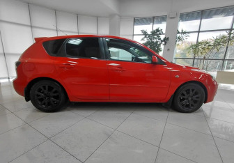 Подержанный автомобиль Mazda 3 Hatchback 2007 года (4 фото)
