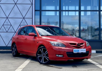 Подержанный автомобиль Mazda 3 Hatchback 2005 года (3 фото)