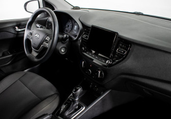 Подержанный автомобиль Hyundai Solaris Sedan 2020 года (10 фото)