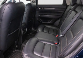 Подержанный автомобиль Mazda CX-5 2019 года (11 фото)