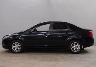 Подержанный автомобиль Ford Focus Sedan 2009 года (4 фото)