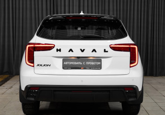 Подержанный автомобиль Haval Jolion 2024 года (5 фото)