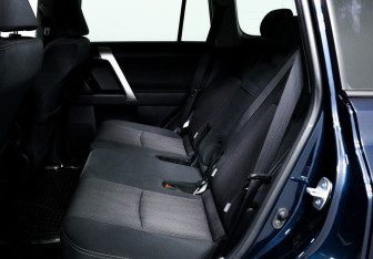 Подержанный автомобиль Toyota Land Cruiser Prado 2020 года (13 фото)